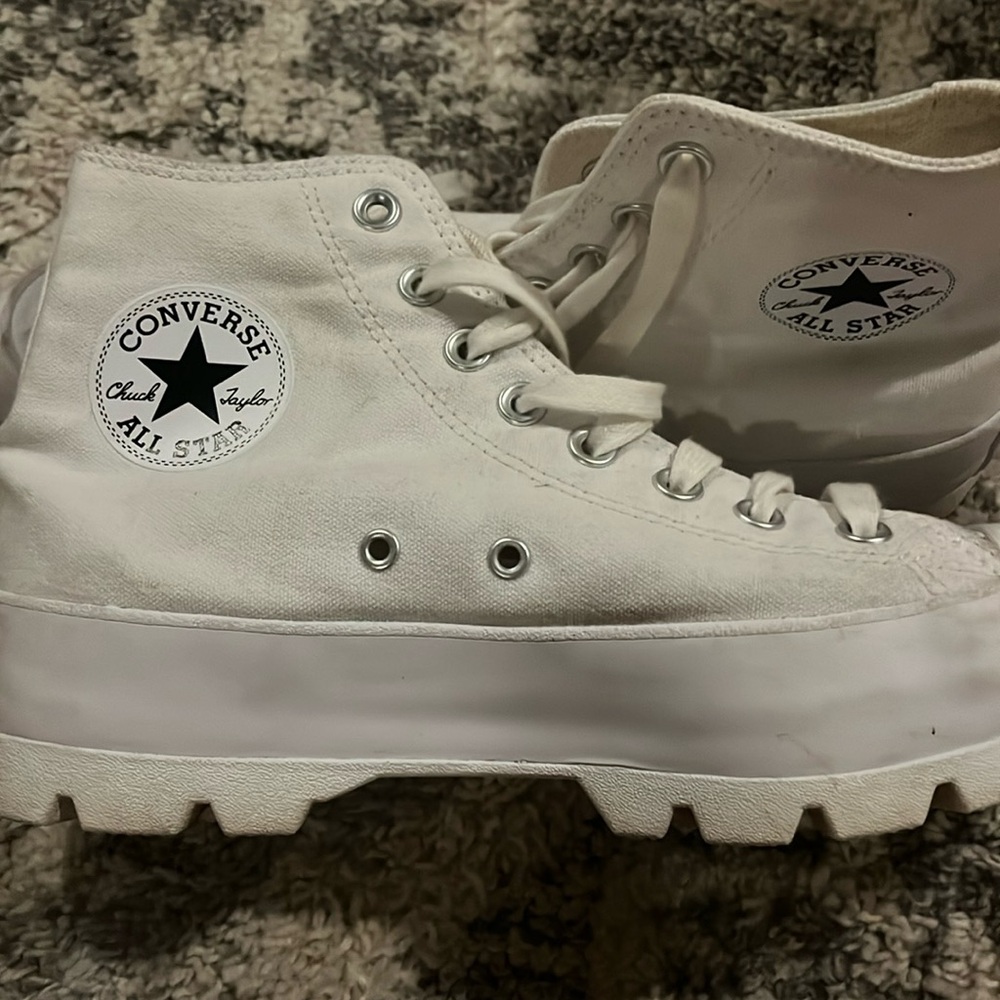Women’s platform converse